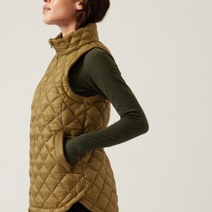 NWT Athleta Whisper Featherless Quilted Vest